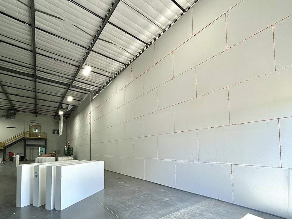Long run of SABS partition wall
